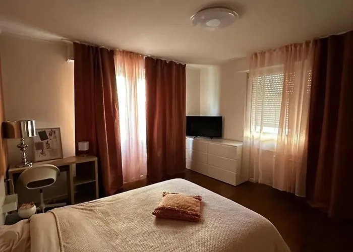 Bel A De 100 M² Avec 3 Appartement *